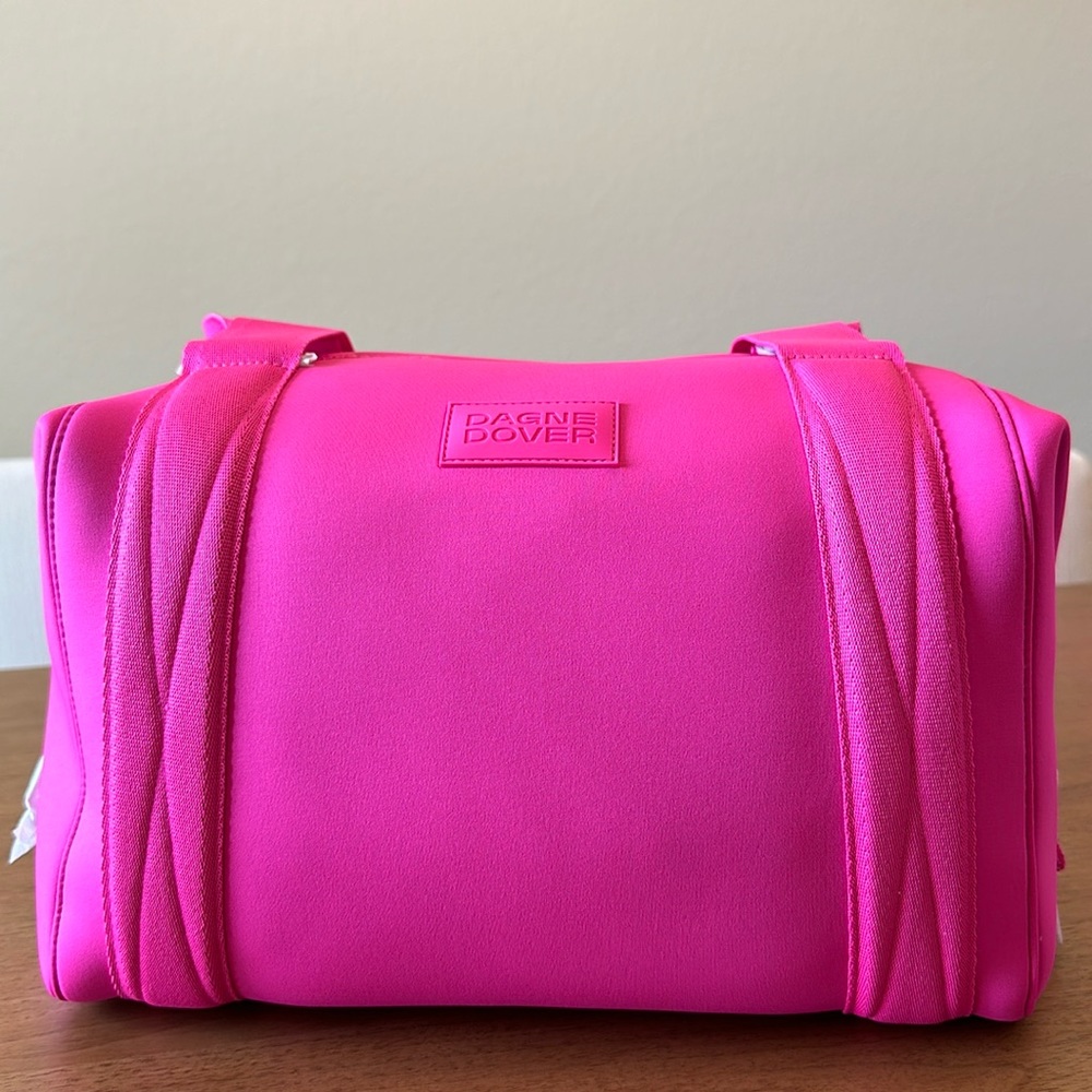 NWT Dagne Dover medium Landon in hottest pink